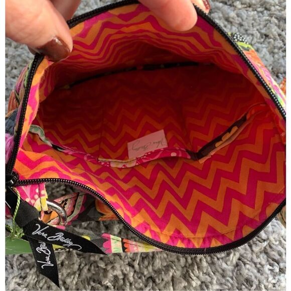 NWT Vera Bradley Ziggy Zinnia Hipster Crossbody Bag Purse Quilted $99 - Picture 6 of 9